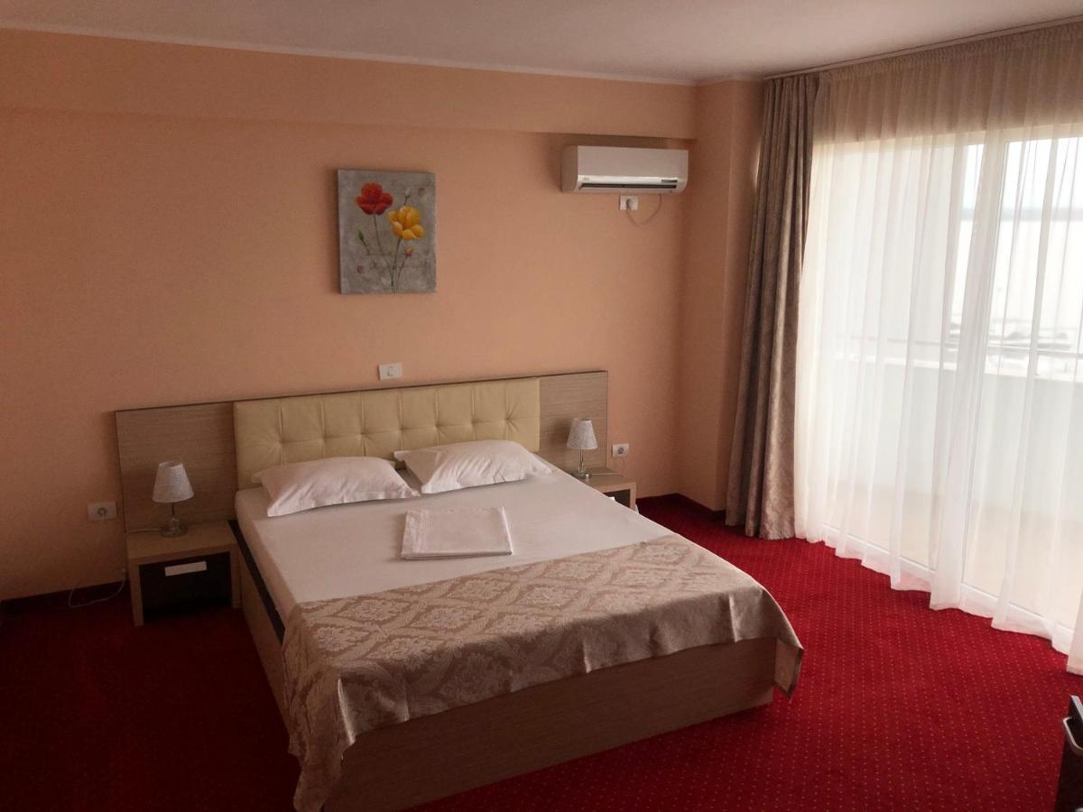 Hotel Romantic Mamaia Eksteriør billede