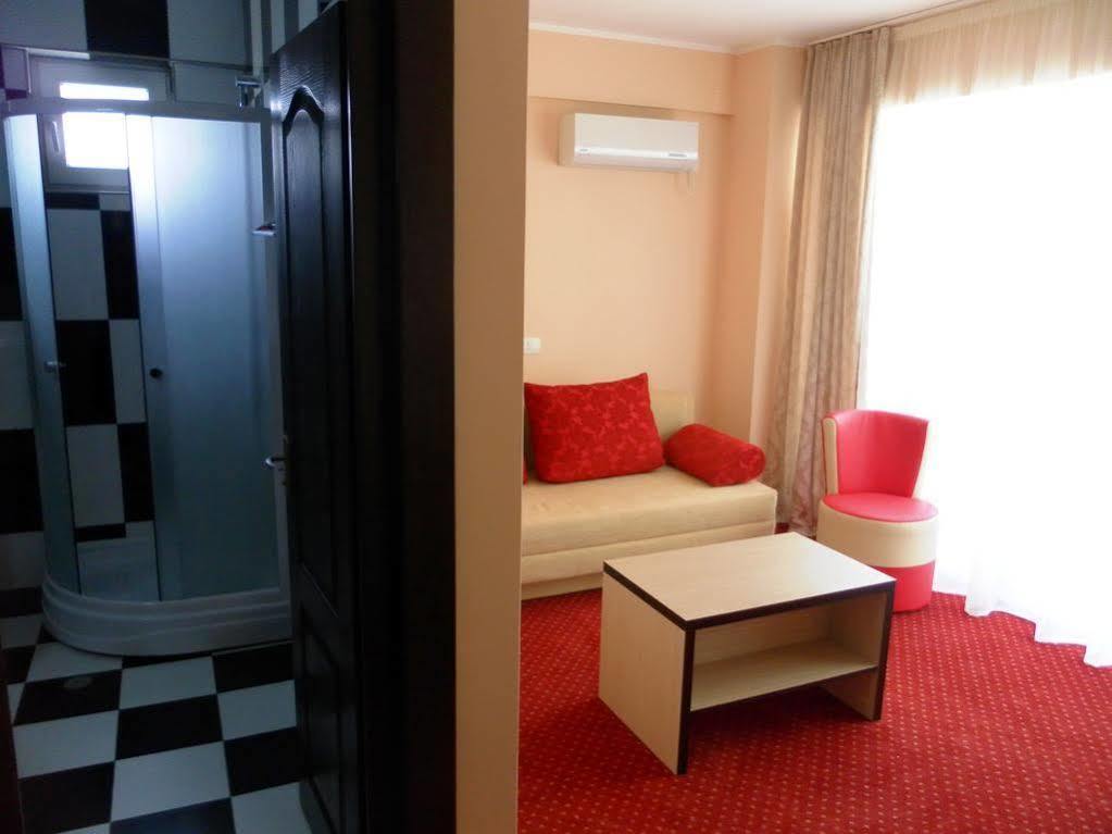 Hotel Romantic Mamaia Eksteriør billede