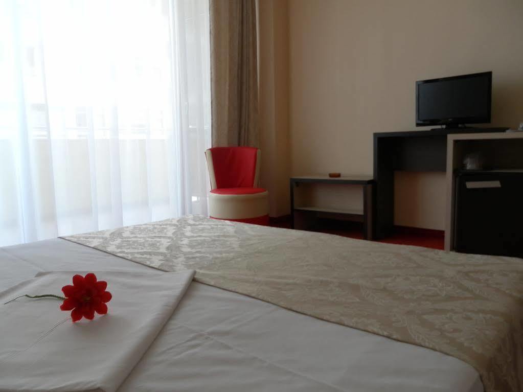 Hotel Romantic Mamaia Eksteriør billede